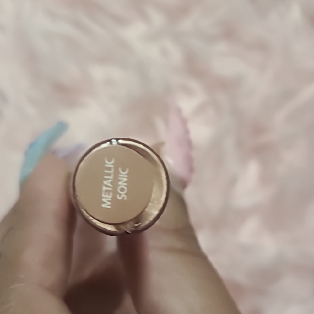 Metallic Matte Liquid Lipstick​ - Picture 4 of 4